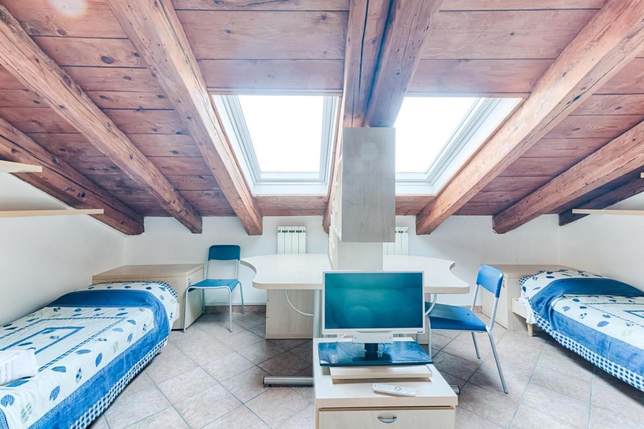 Loft Apartment *