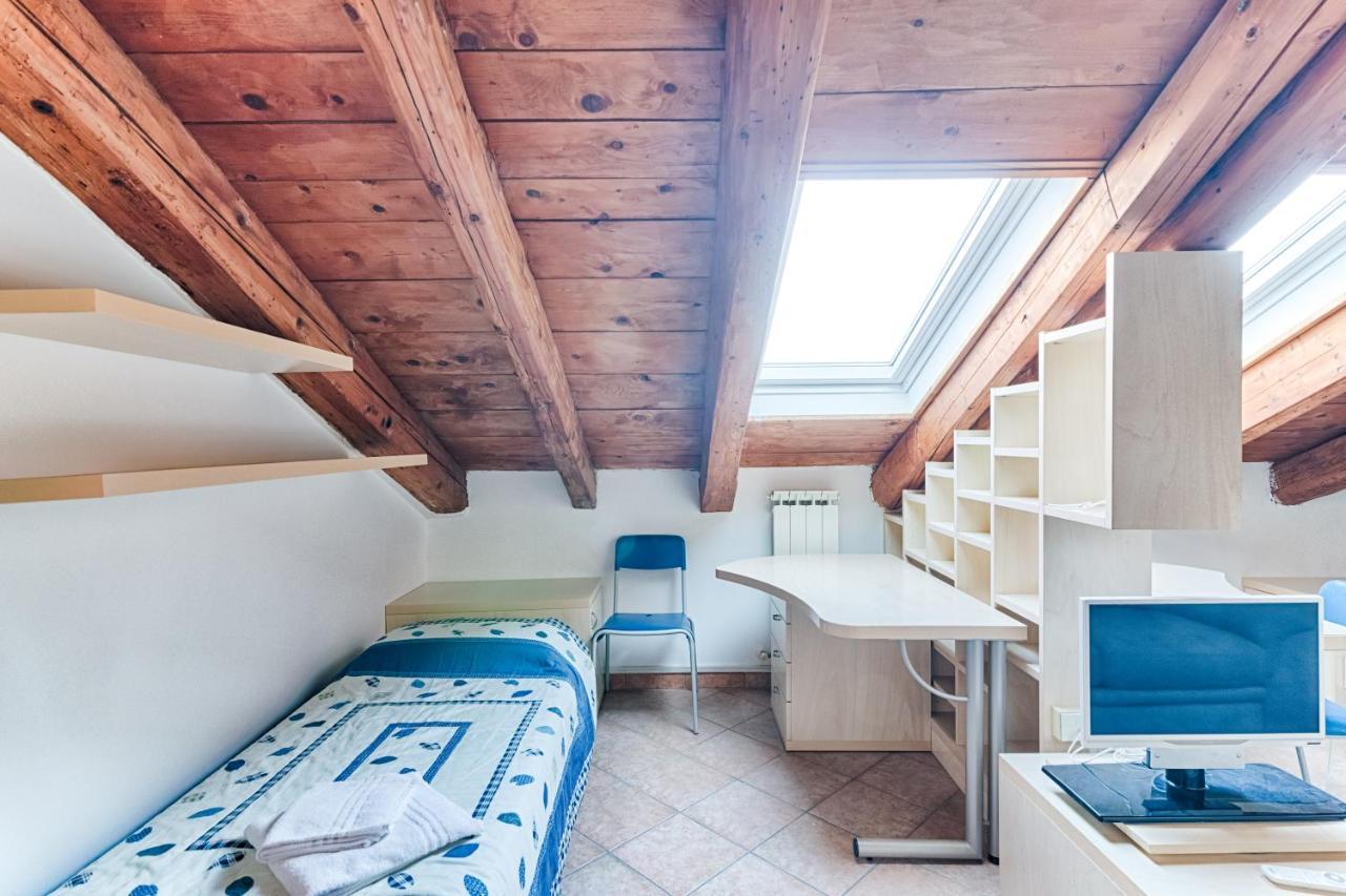 Loft Apartment *